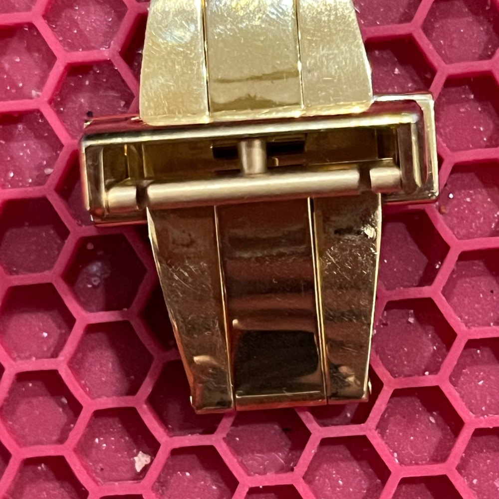 Gucci Watch Replacement Clasp (Used) - image 7